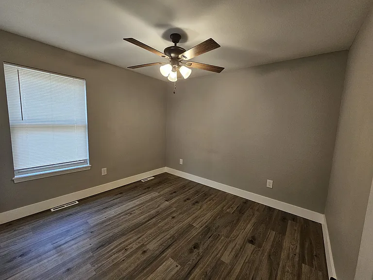 20 Lakeshore Dr #A — Photo 16