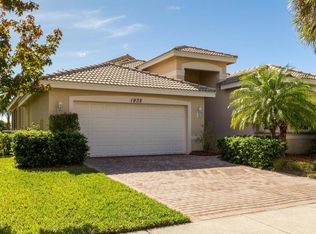 1932 Grey Falcon Cir SW, Vero Beach, FL 32962