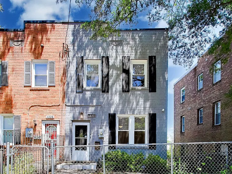 4230 Edson Pl NE — Photo 25