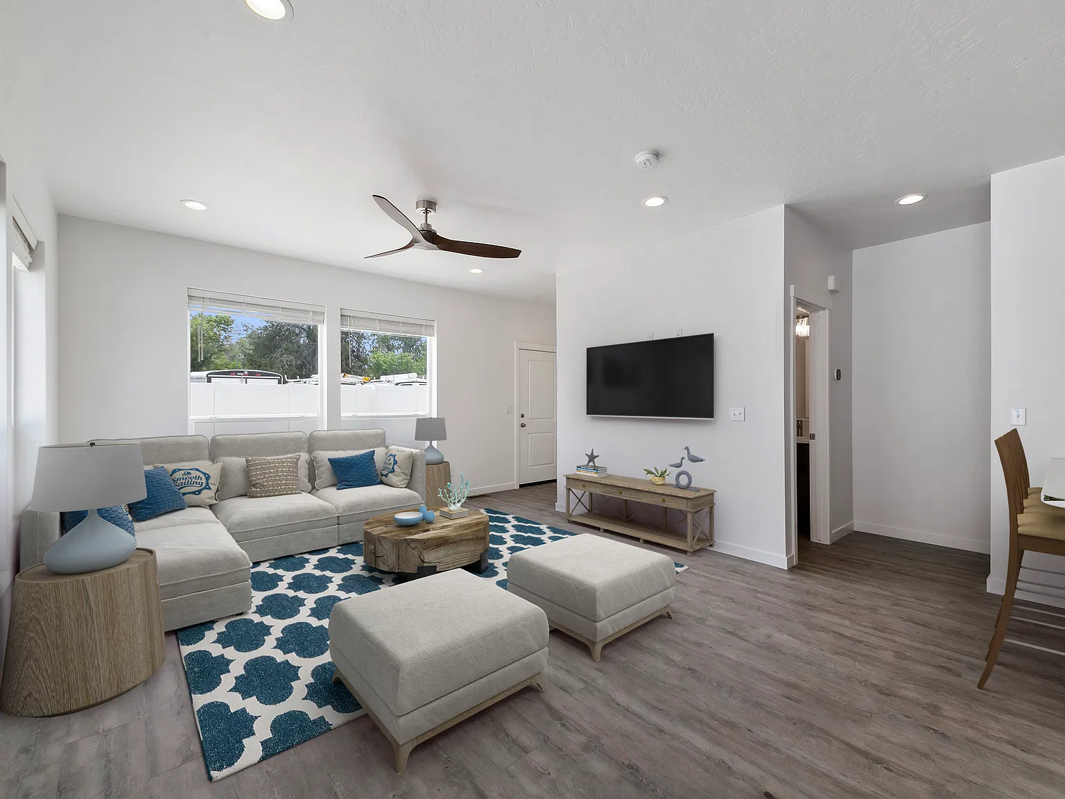 3 bed, 2.5 bath, 1600 sqft, $2,350 — Photo 3