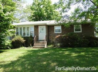 14 Fairmount Ave, Edison, NJ 08820