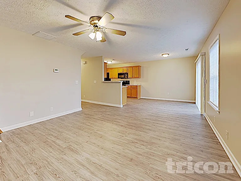 1256 Lasalle Dr — Photo 4
