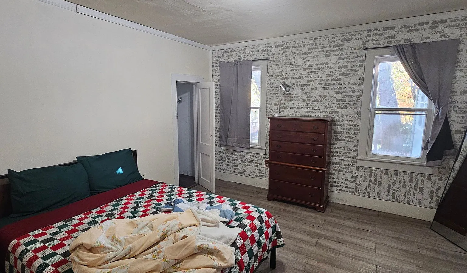 Cozy Single Bedroom Apartment Within a Picturesque Tri-Plex - All Utilities Included in Price! — Photo 4
