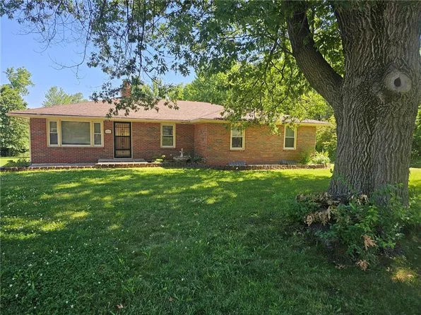 10115 W 47th St, Merriam, KS 66203