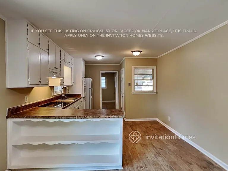 1557 Virginia Pl — Photo 5
