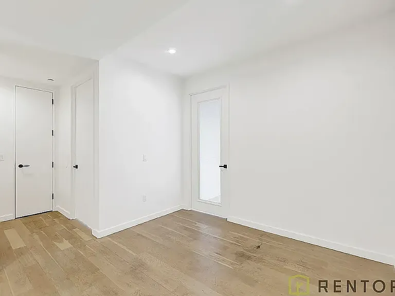1875 Atlantic Ave #204R — Photo 6