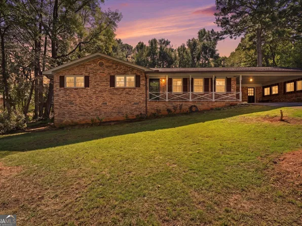 4824 Rosewood Dr SW, Lilburn, GA 30047