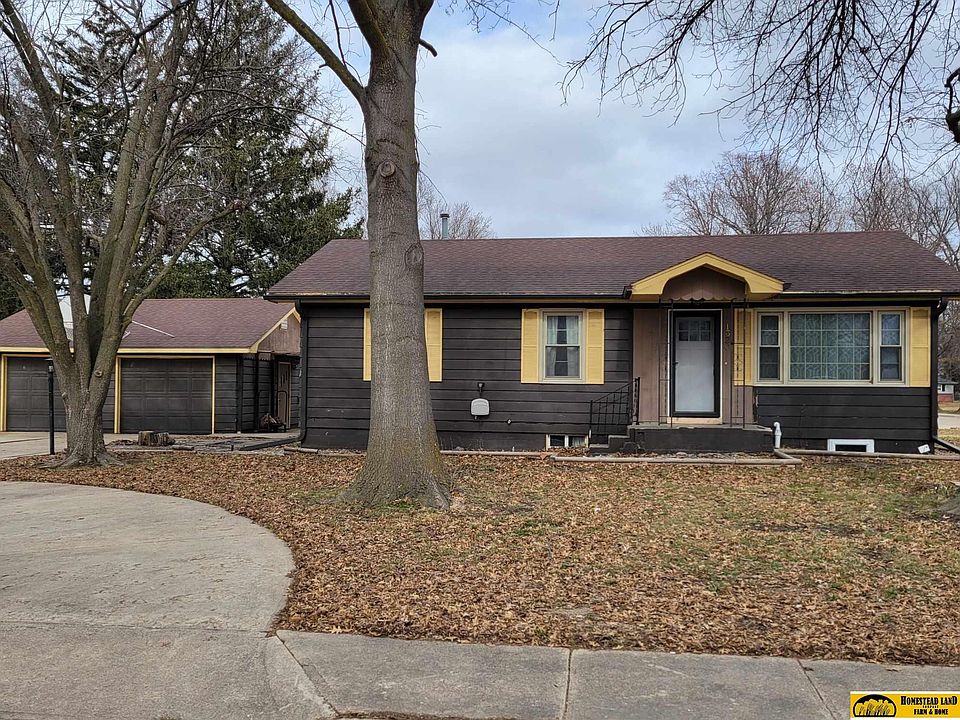 1320 Park St Beatrice NE 68310 MLS 22402964 Zillow