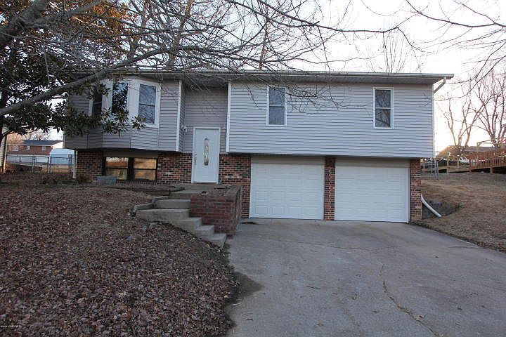 1st image of 209 Wagonwheel Dr
