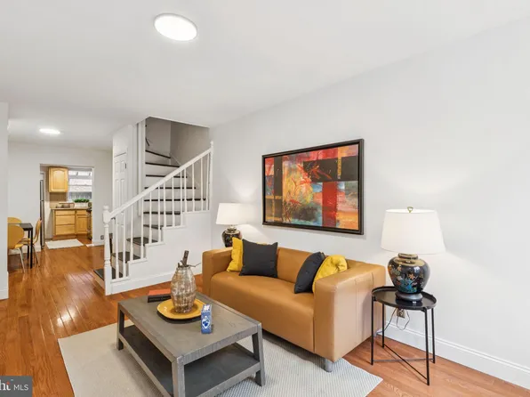 130 Catharine St, Philadelphia, PA 19147