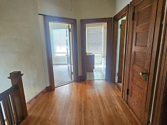15th image of 156 Claude Ln
