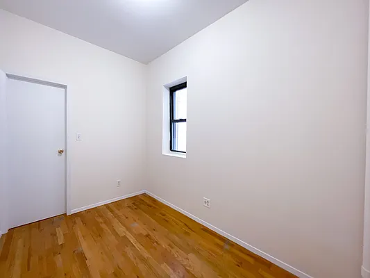 Rented by Compass | media 22