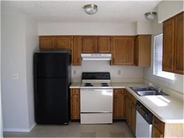 2nd image of 109 Hillside Dr
