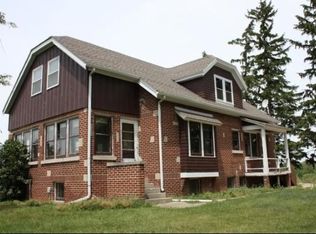 3717 Mayfield Rd, Jackson, WI 53037