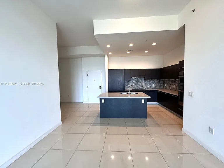 7825 NW 107th Ave #706 — Photo 6