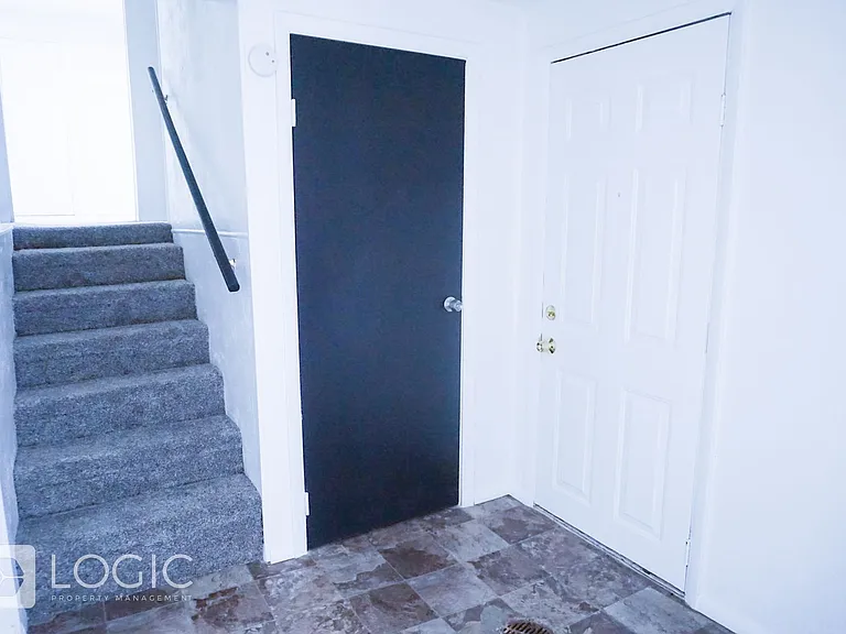 1238 Oak St #1 — Photo 19