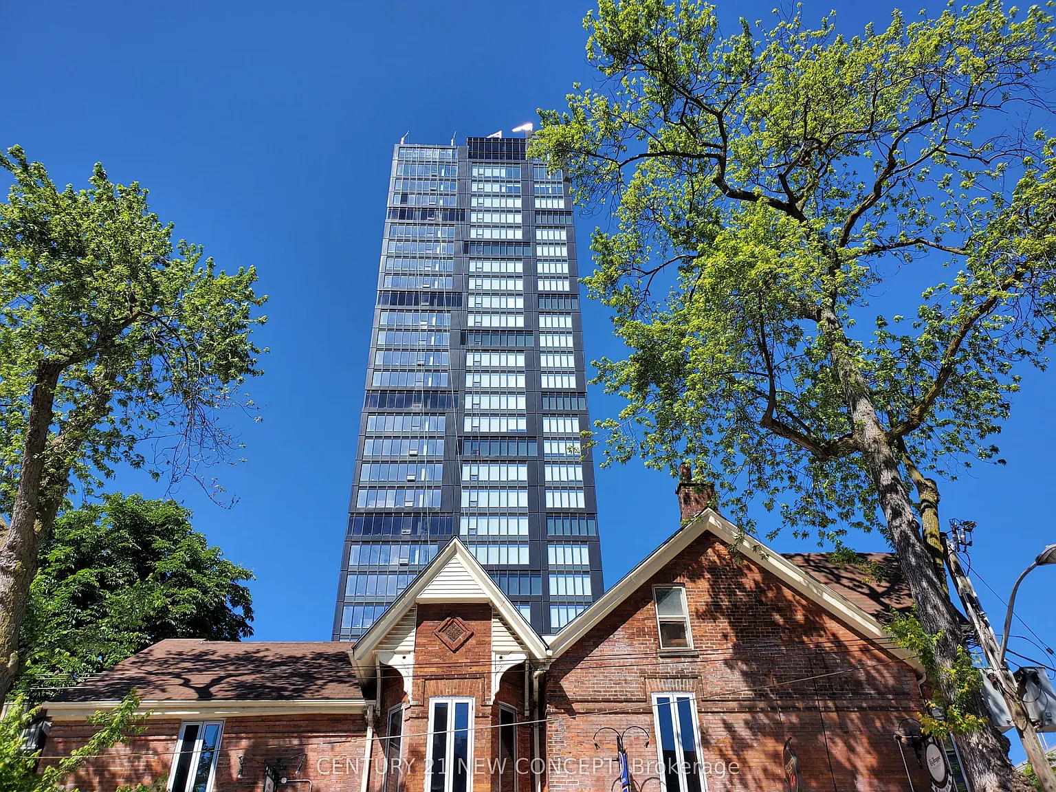 Theory Condo — Photo 1