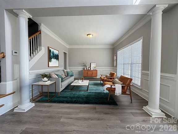 5th image of 619 Harrison Dr NW