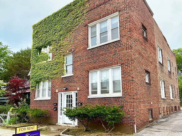 1331 W 65th St — Photo 10