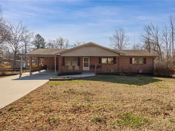 178 Jett Dr, Reidsville, NC 27320