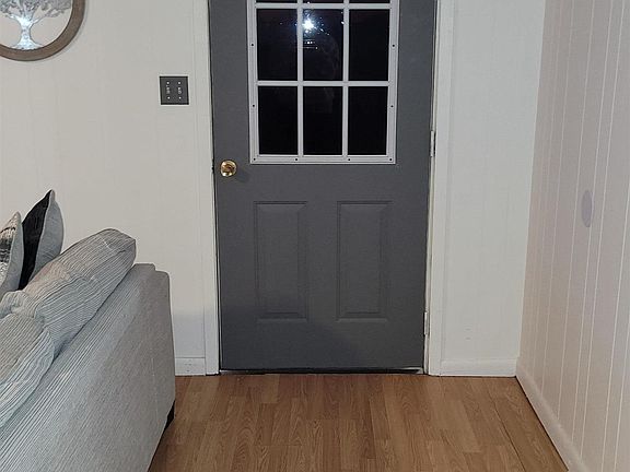 5th image of 421 S Cherry St