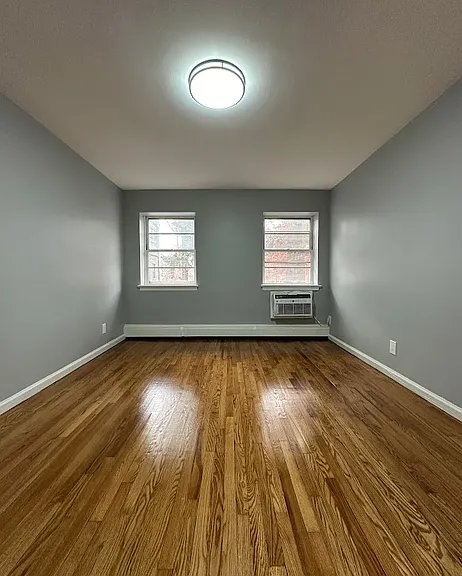 128 E7th St #104 — Photo 4
