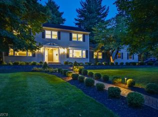 36 Beattie Way, New Providence, NJ 07974