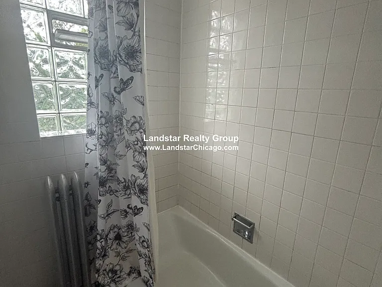 916 Reba Pl #2N — Photo 10