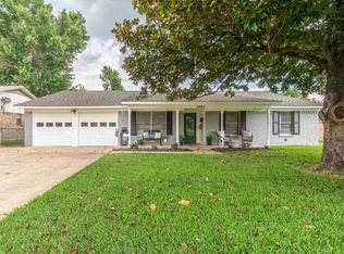 3265 Robin Rd, Paris, TX 75460