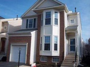 6870 Hollow Glen Ct, Gainesville, VA 20155