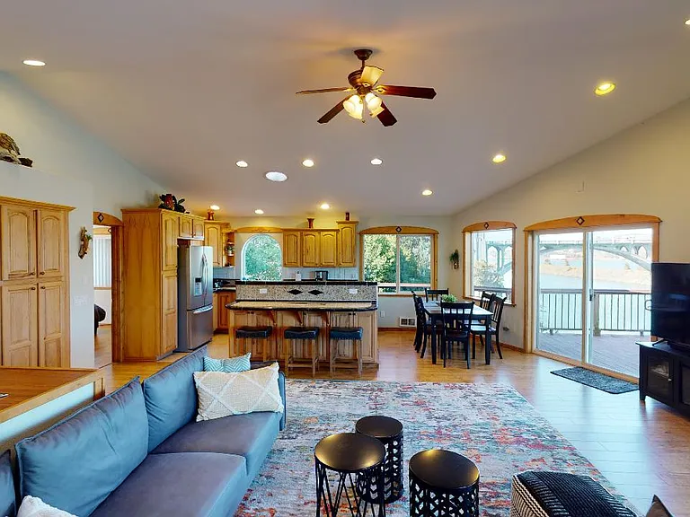 94451 Jerrys Flat Rd — Photo 28