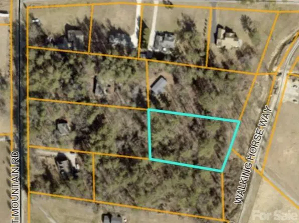1 Pilot Mountain Rd, Hendersonville, NC 28792
