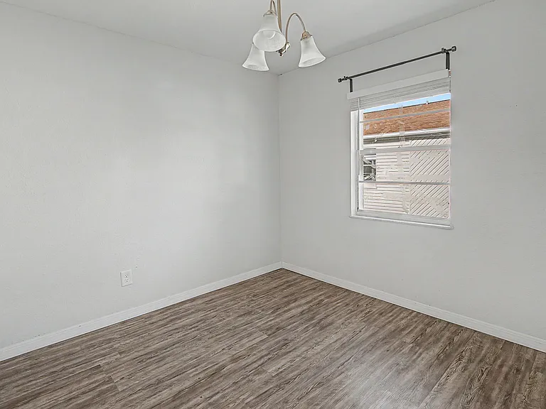 7210 N Manhattan Ave #621 — Photo 6