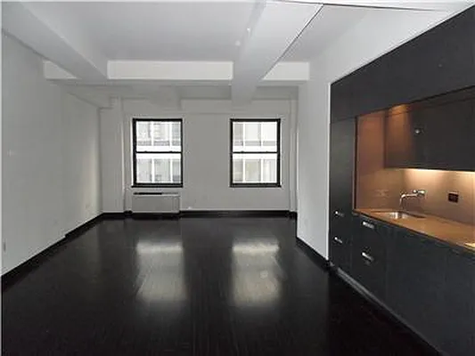 Sold by Kian Realty | media 16