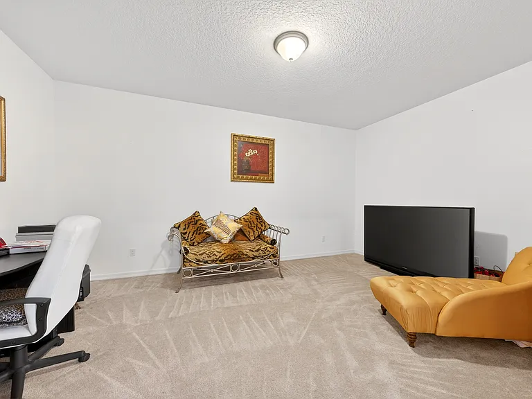 882 Counts Crest Cir — Photo 32