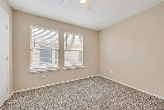 6233 Balcony Ln — Photo 9
