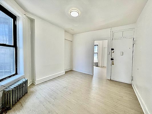 3rd image of 169 E 105th St #10A