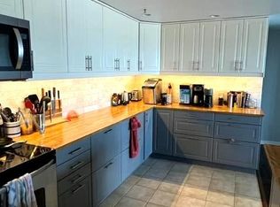250 President St UNIT 803, Baltimore, MD 21202