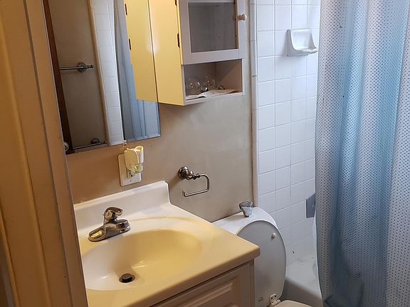 5th image of 821 Teresi Ct