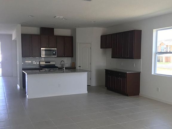 5th image of 6311 Hamlin Reserve Blvd