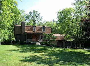 211 Foxglove Dr, Baden, PA