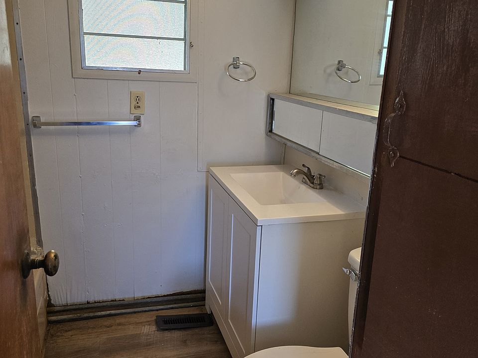2nd image of 4532 Ardmore Ave