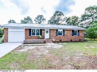 5807 Wallace Dr, Hope Mills, NC 28348