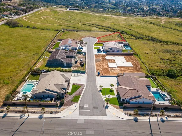 7945 Featherstone Ct #6, Riverside, CA 92506