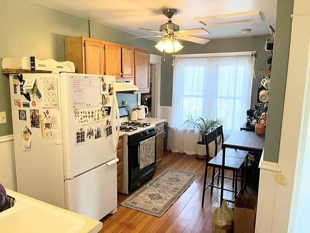 998 Jameson St #2 — Photo 3