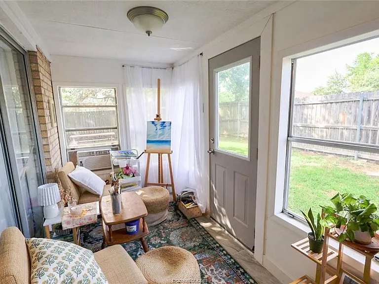617 San Benito Ct — Photo 10