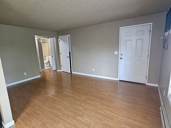 5th image of 1975 Crater Lake Ave #1
