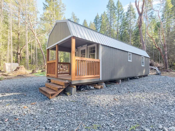 101 Three Mill Rd, Selma, OR 97538