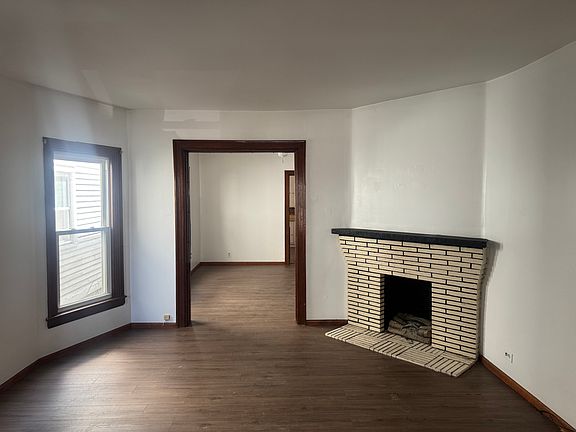 3rd image of 373 Breckenridge St #1