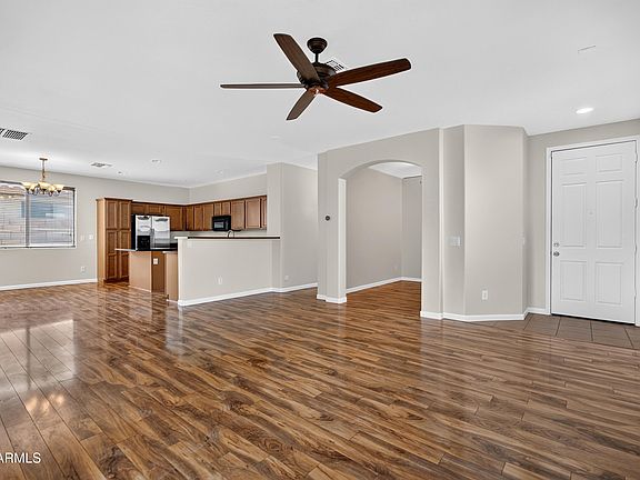4th image of 15272 W JACKSON Street